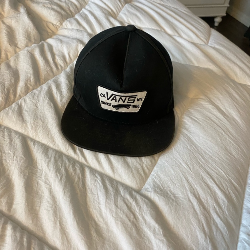 Black vans hat